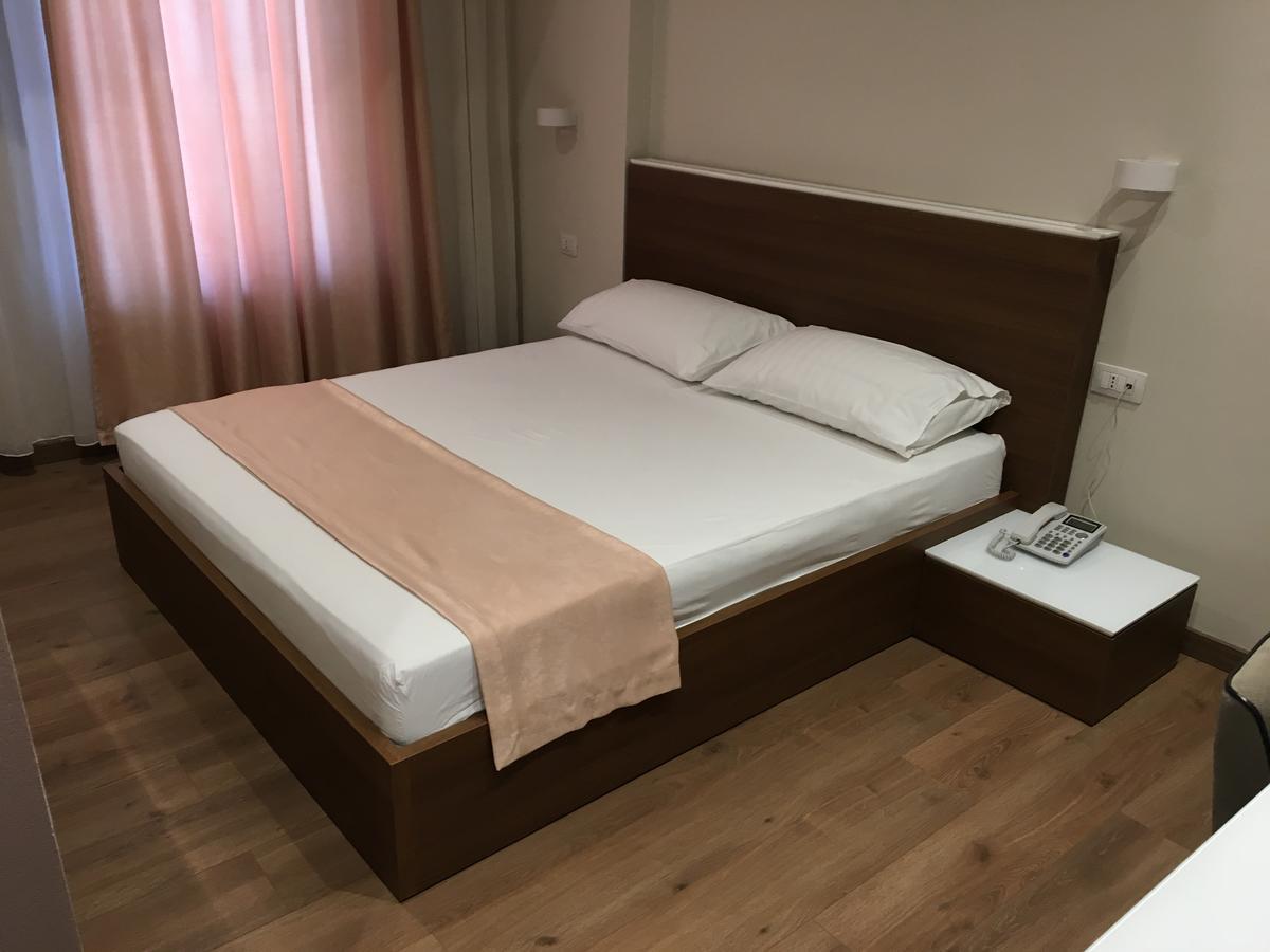 Soleo Hotel Tirana Exteriér fotografie